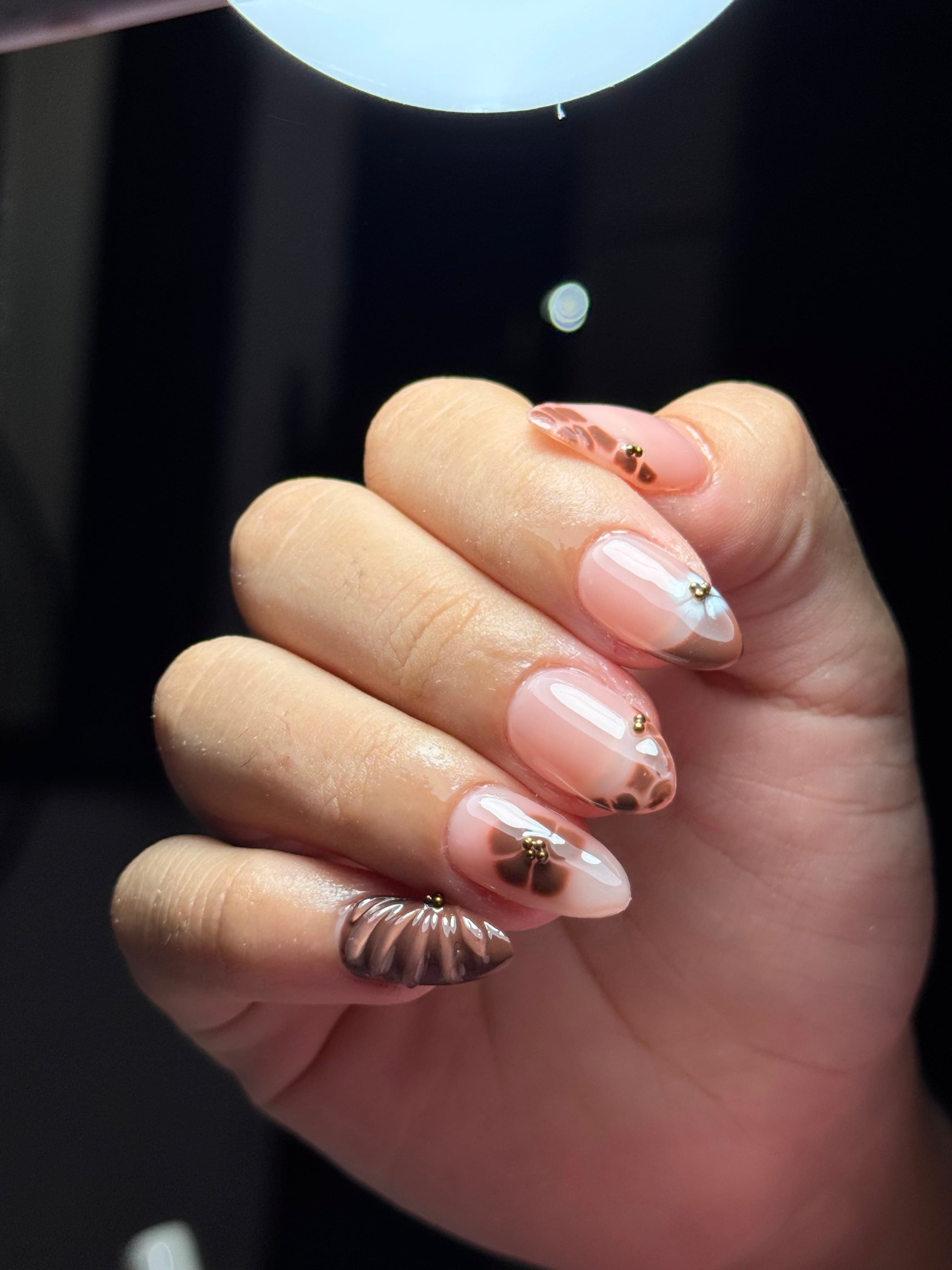 Trabajo de manicura realizado en Mar Bella Studio 04