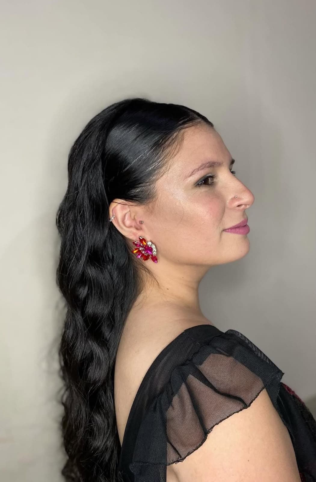 Peinado y maquillaje social realizado por la profesional de MarBella Studio 05